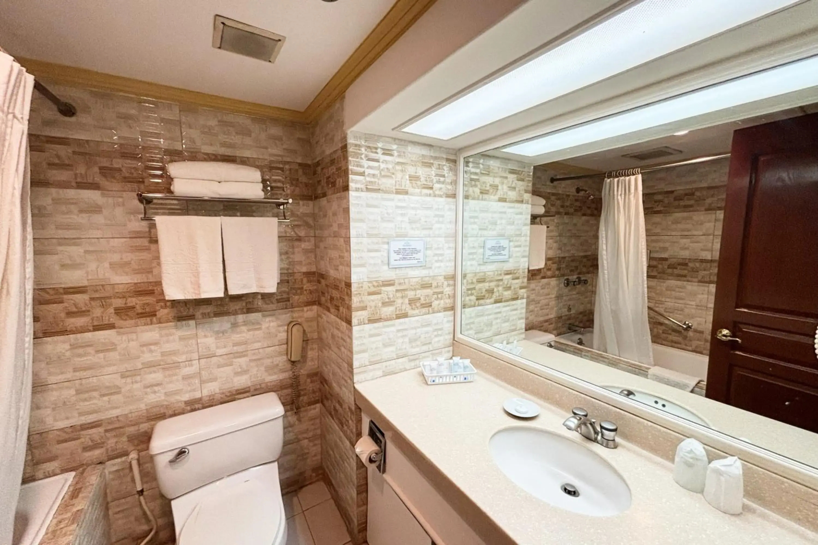 Photo - Tiara Oriental Hotel Makati powered by Cocotel