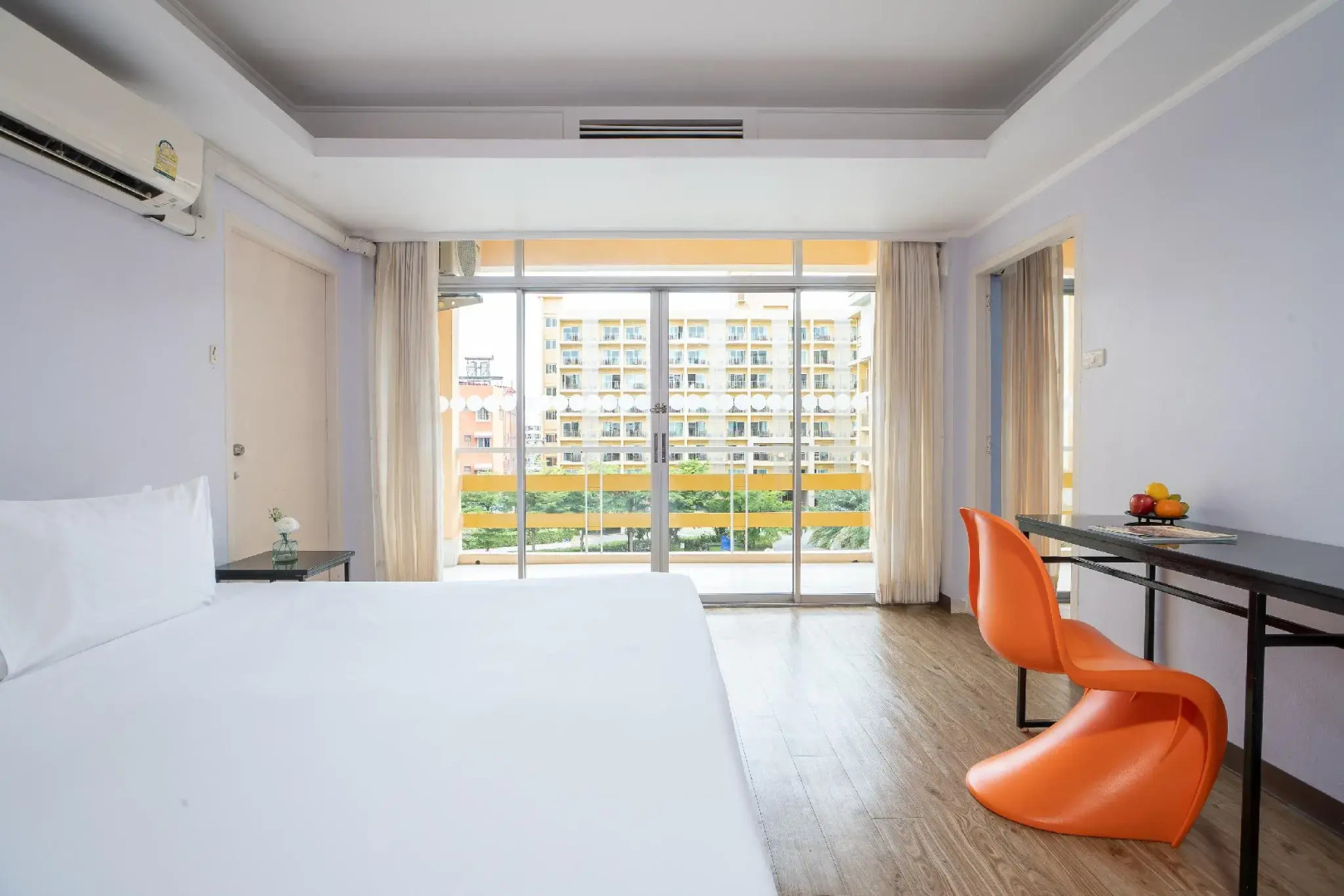 Photo - Bella Express