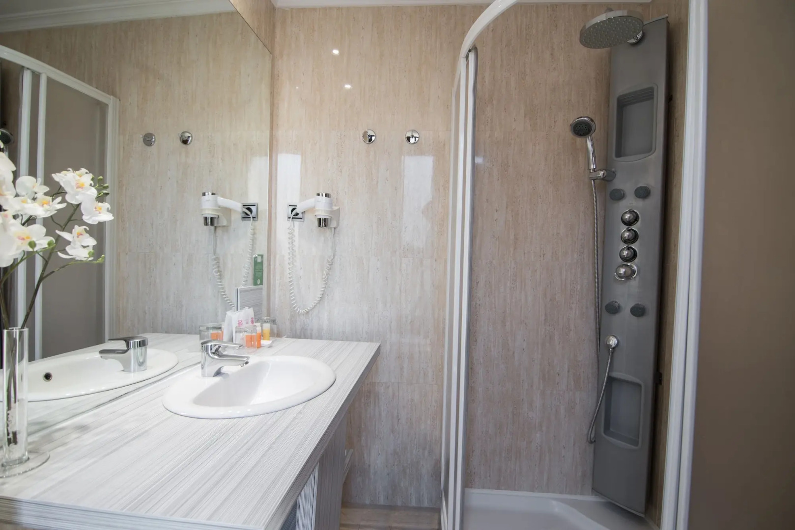 Foto - Petit Palace Preciados