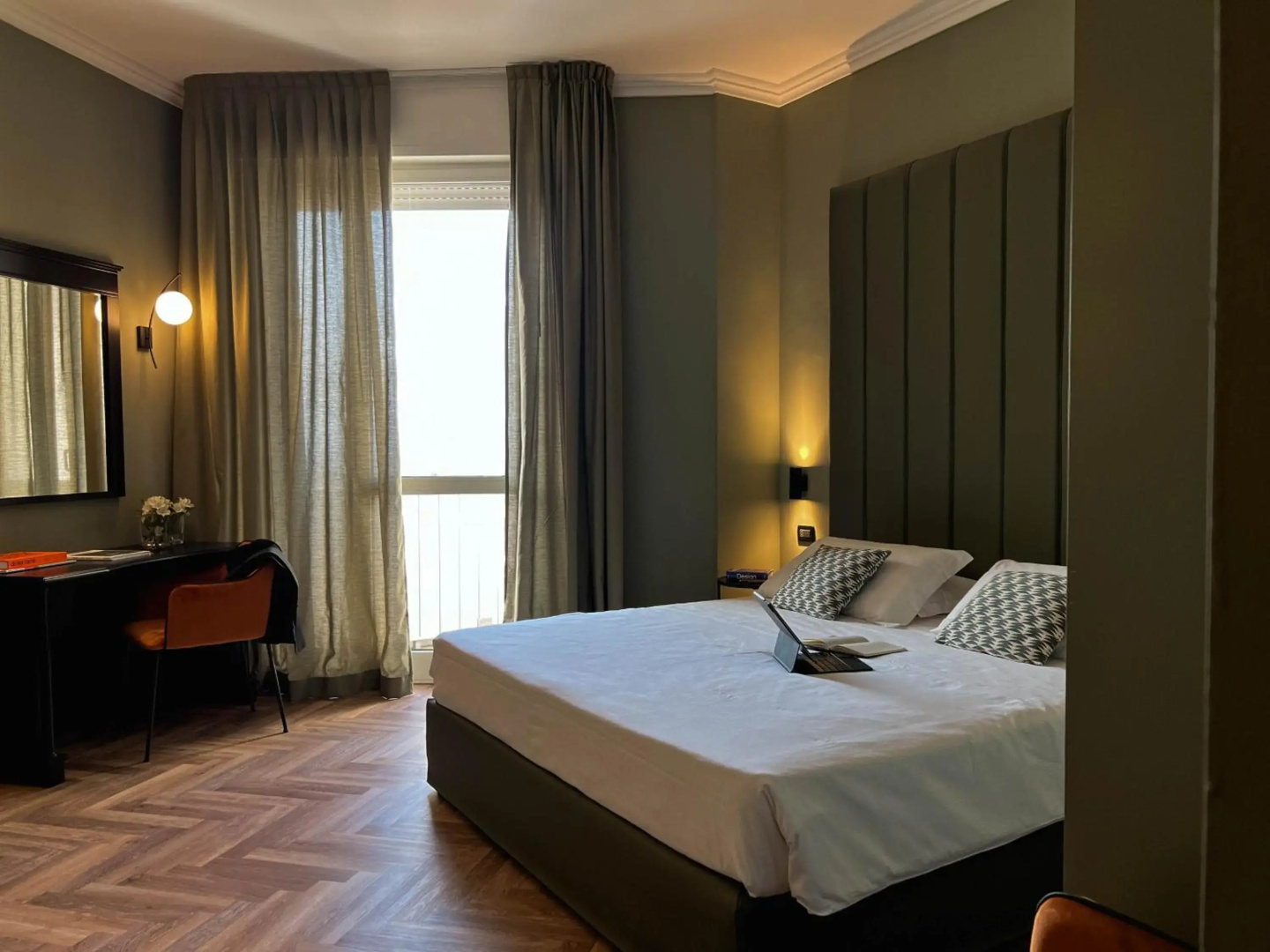Photo - Panoramic Hotel Plaza