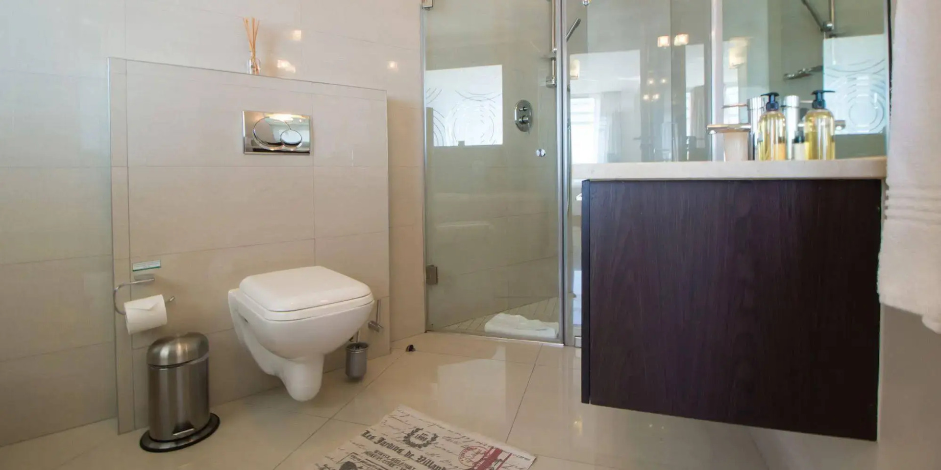 Photo - The Crystal Apartments