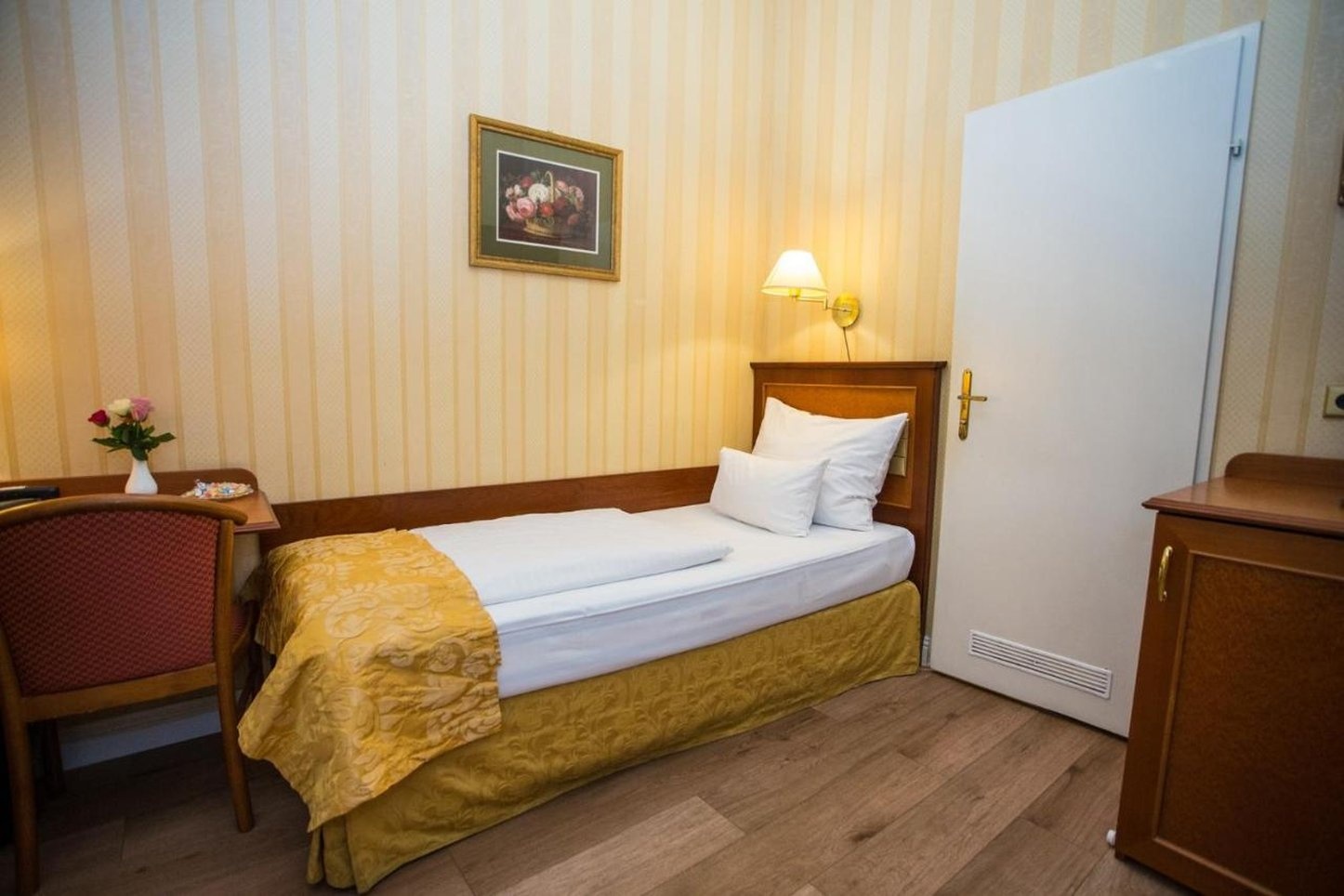 Foto - Opera Suites - Self Check-in