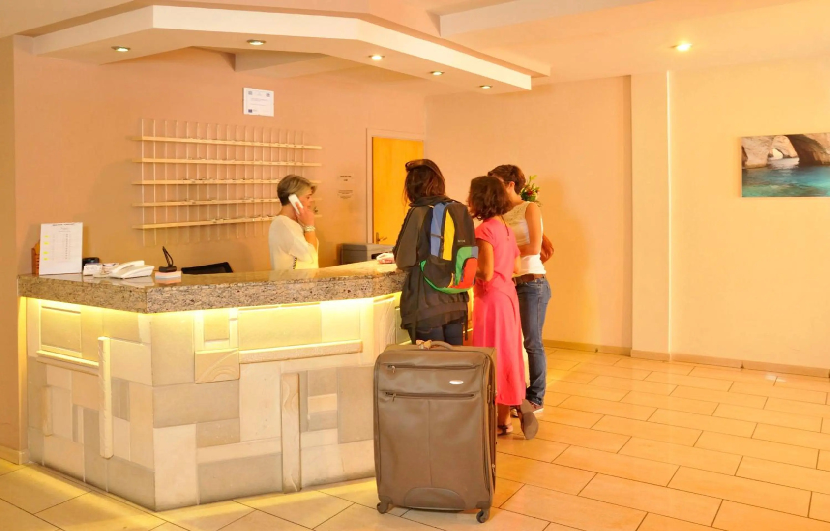 Photo - Carina Hotel