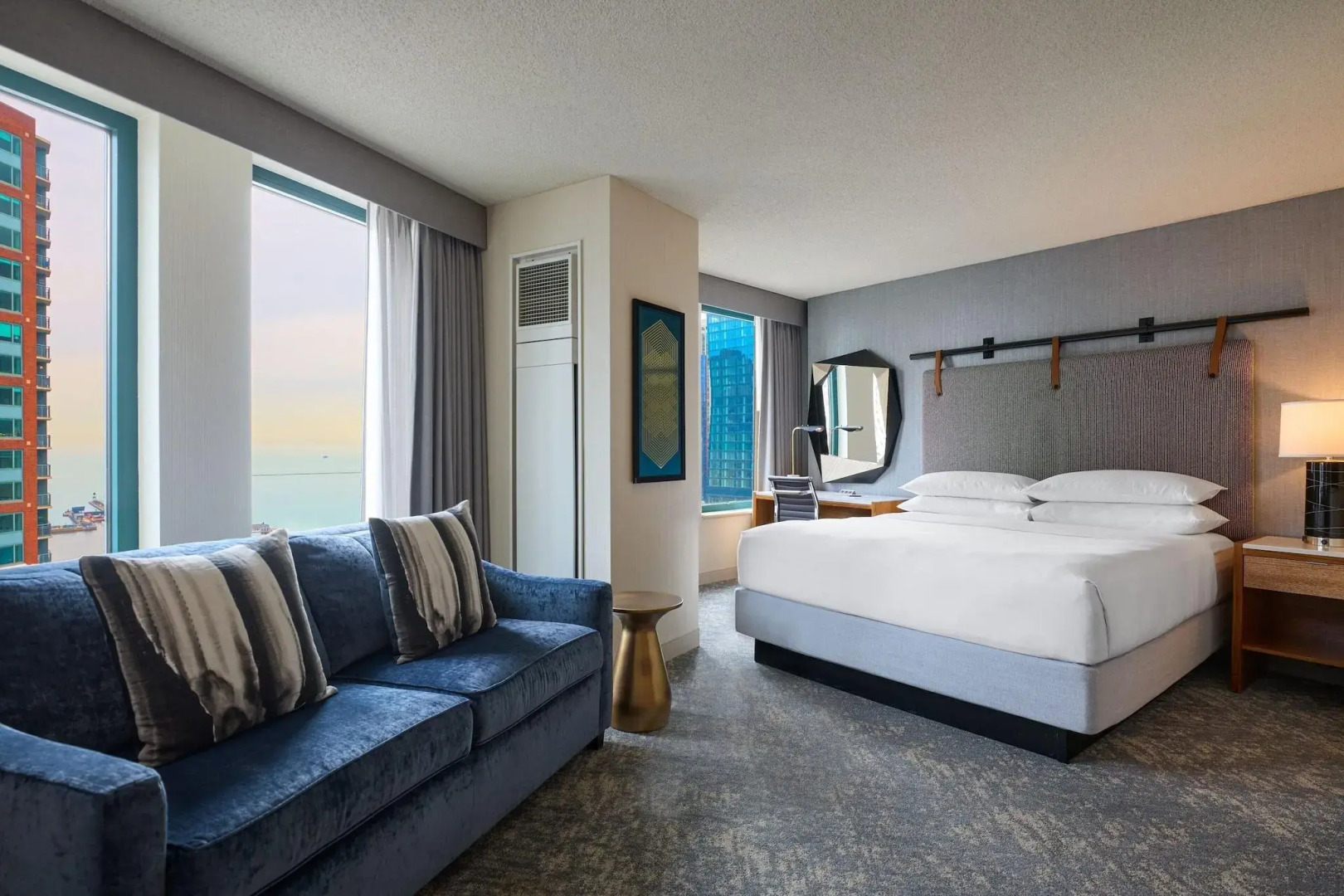 Photo - Sheraton Grand Chicago Riverwalk