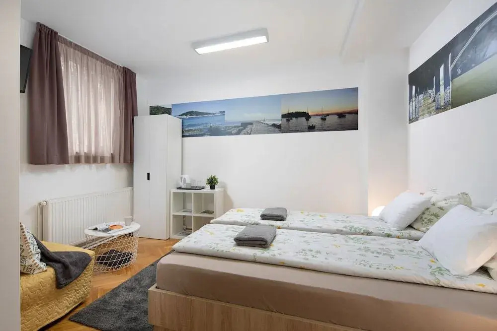 Photo - Hostel Bureau