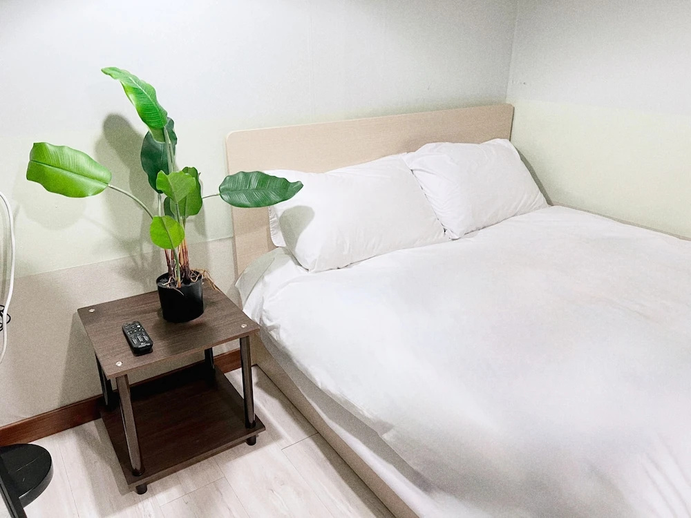 Photo - Jnineguesthouse