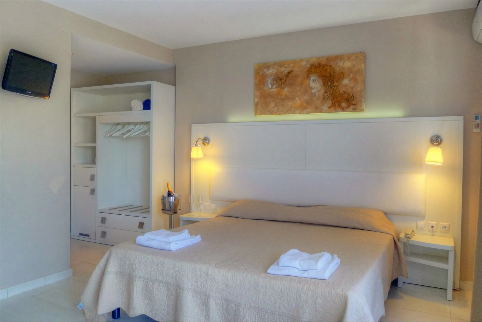 Photo - Sidari Beach Hotel