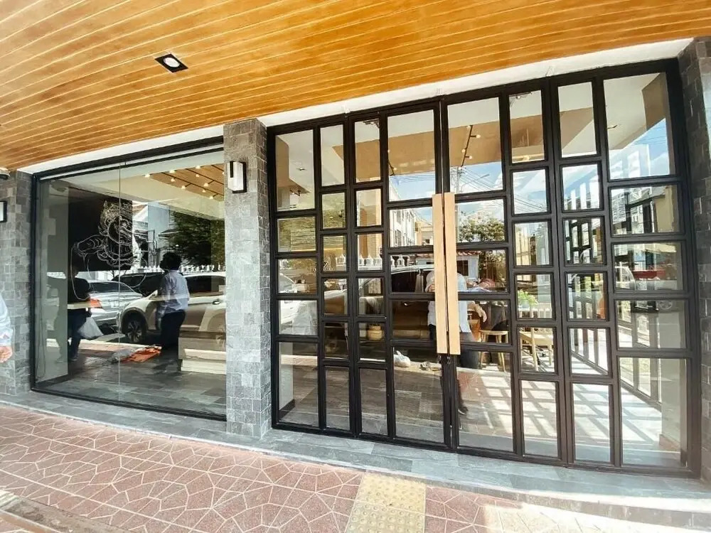 Photo - YakThai Poshtel