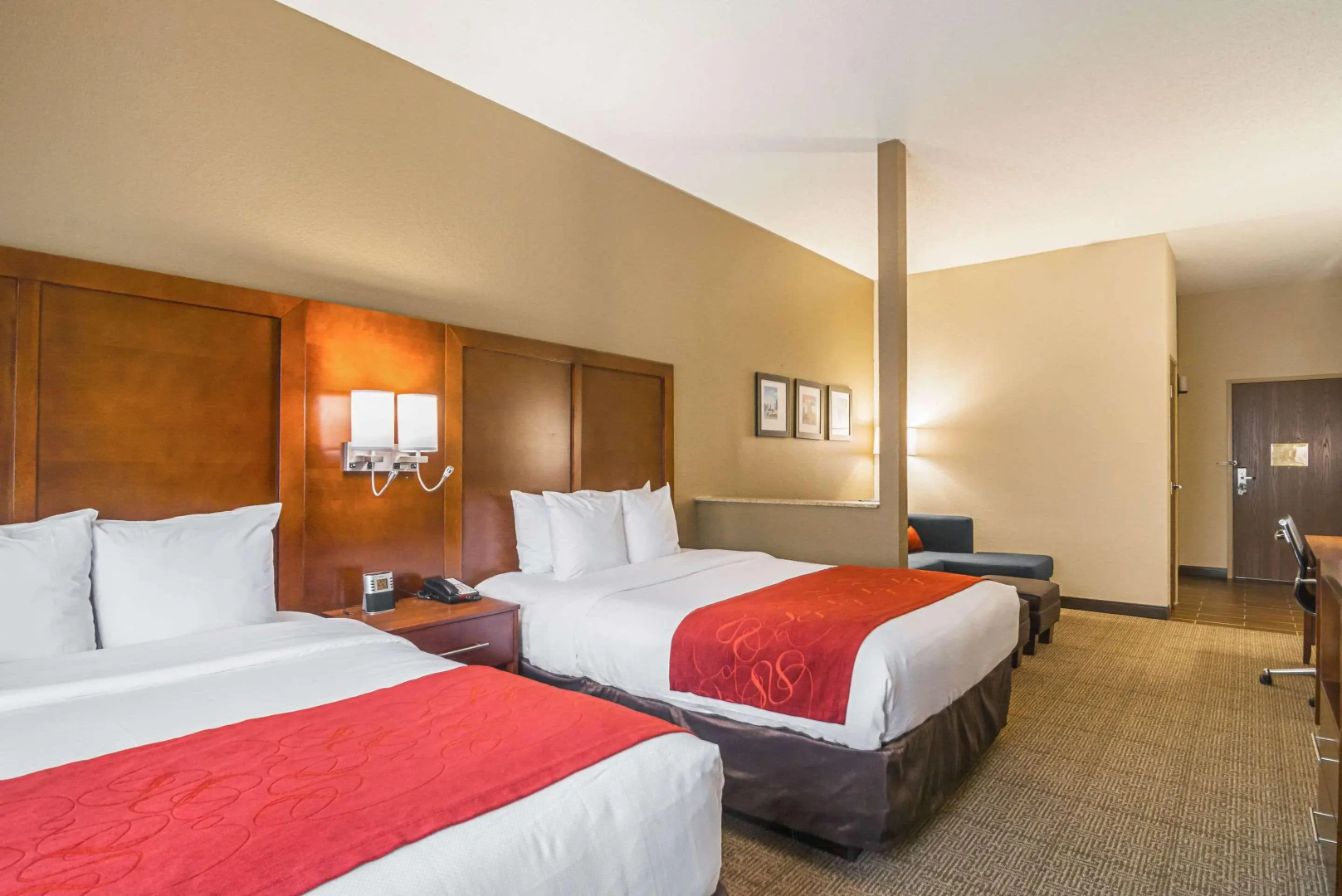 Photo - Comfort Suites Grayslake near Libertyville North