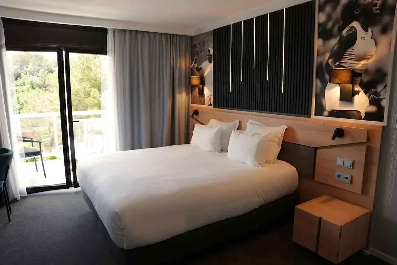 Photo - Mouratoglou Hotel & Resort