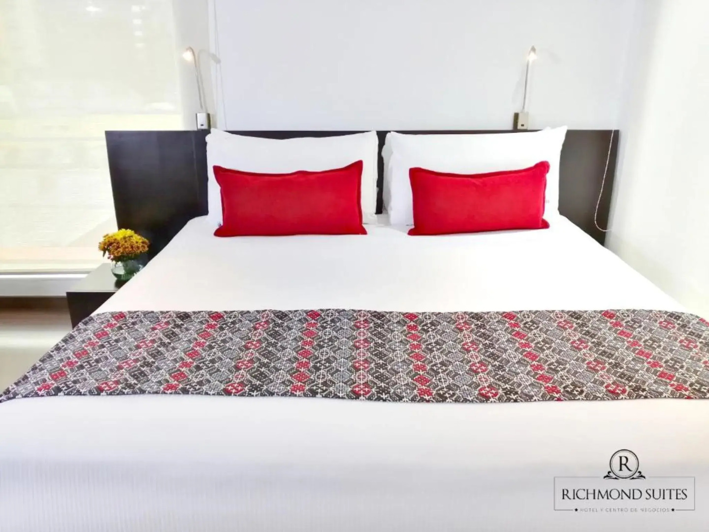 Photo - Richmond Suites Hotel