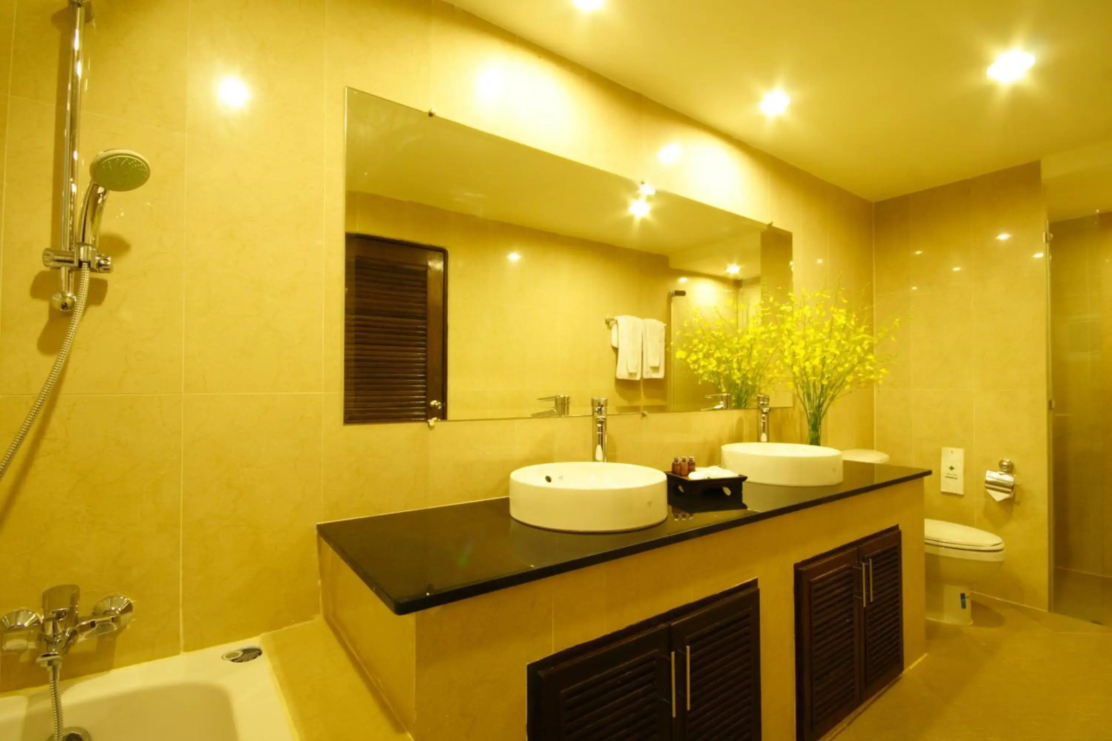 Photo - Grand Business Inn