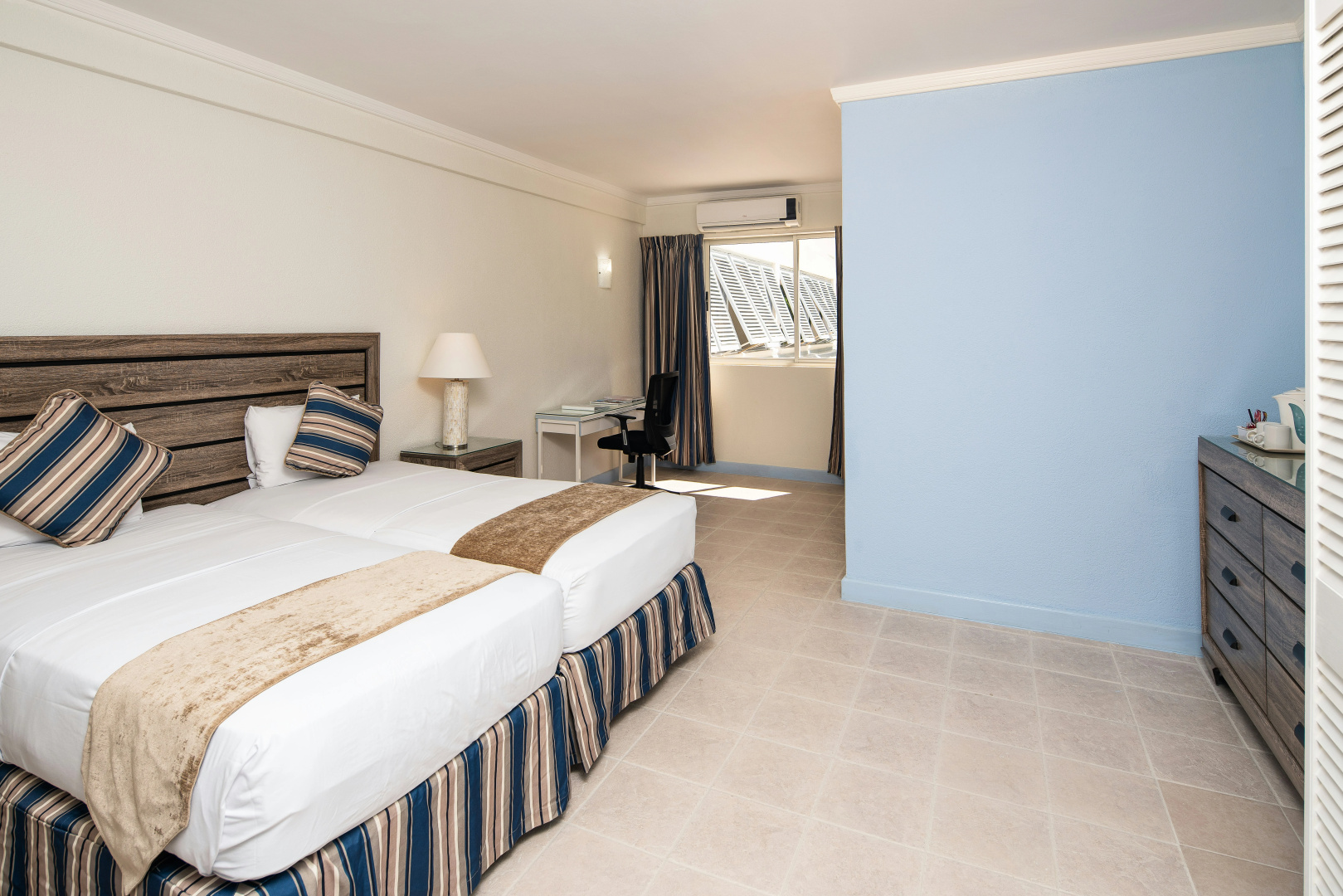 Foto - Time Out Hotel