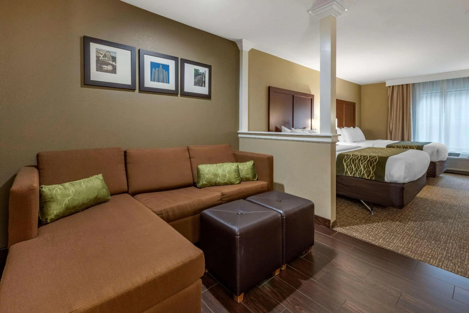 Photo - Comfort Inn & Suites Pittsburgh South