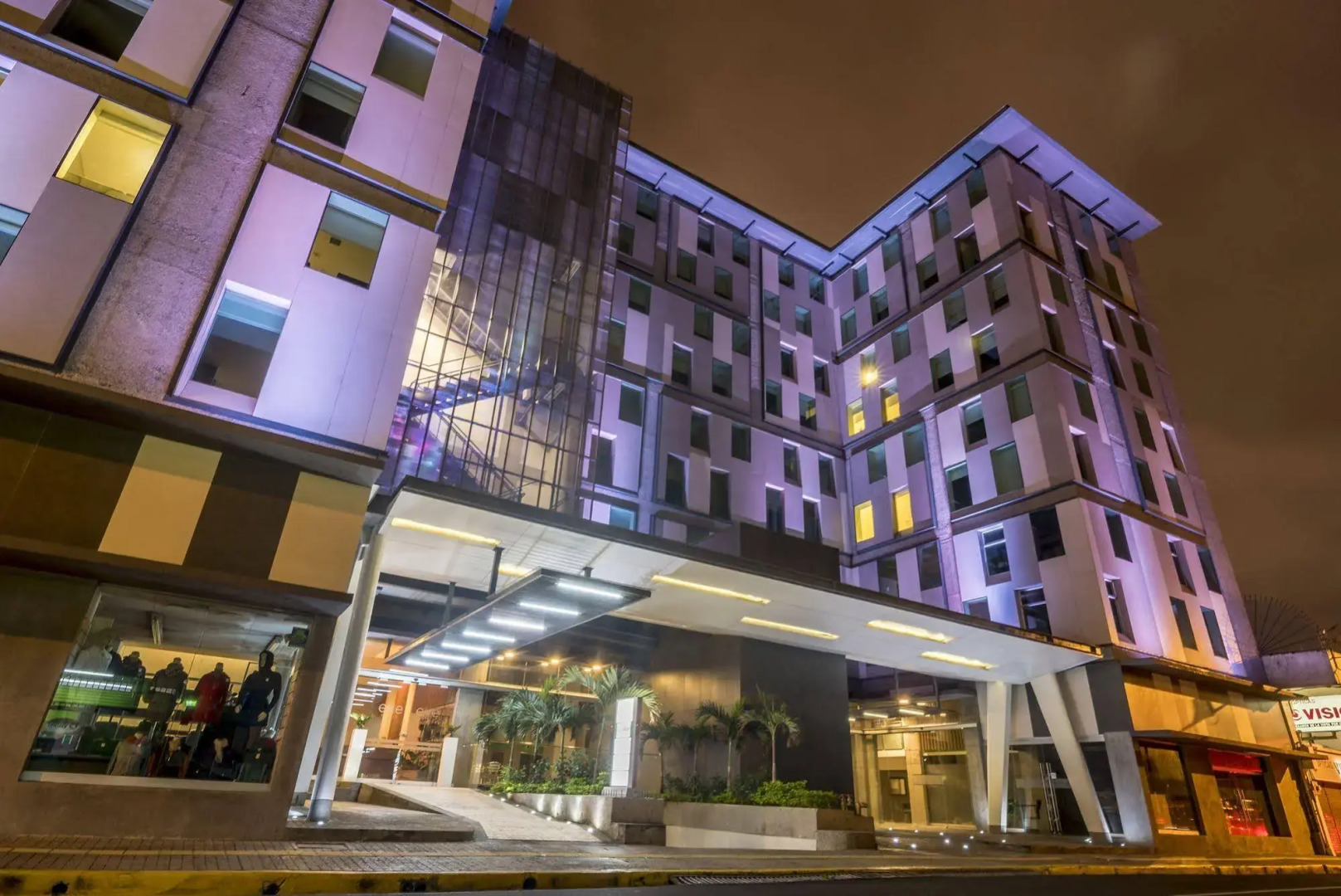 Photo - Urban Green Hotel & Suites