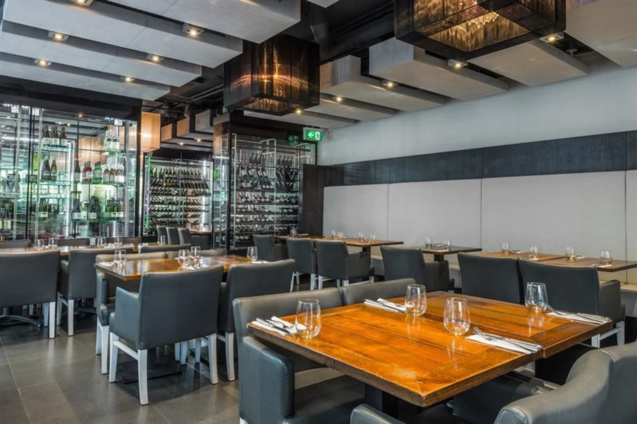 Photo - Oaks Melbourne St Kilda Road Hotel