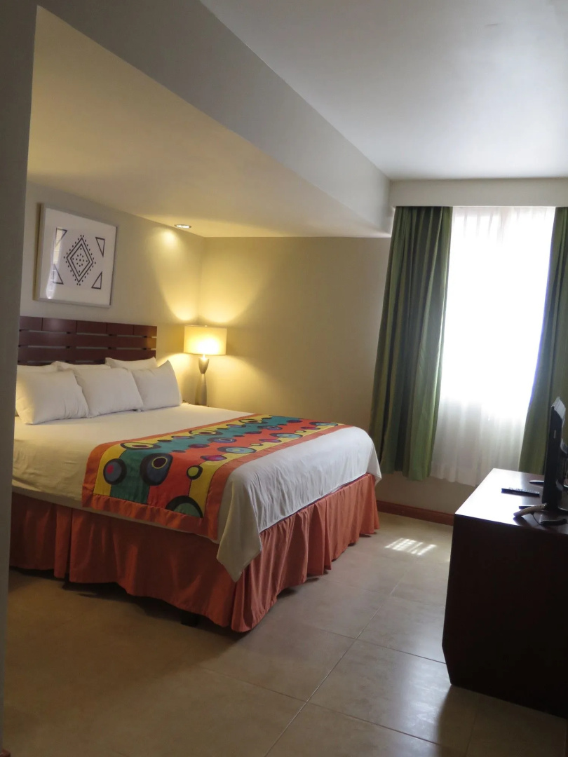 Photo - Le Plaza Hotel