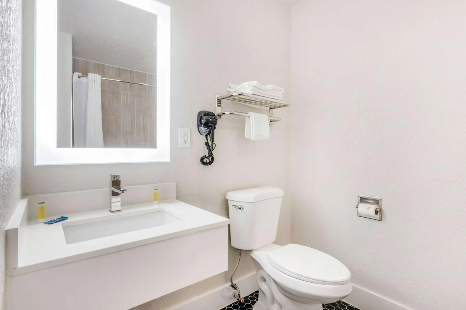 Foto - Super 8 by Wyndham Orlando Near Florida Mall