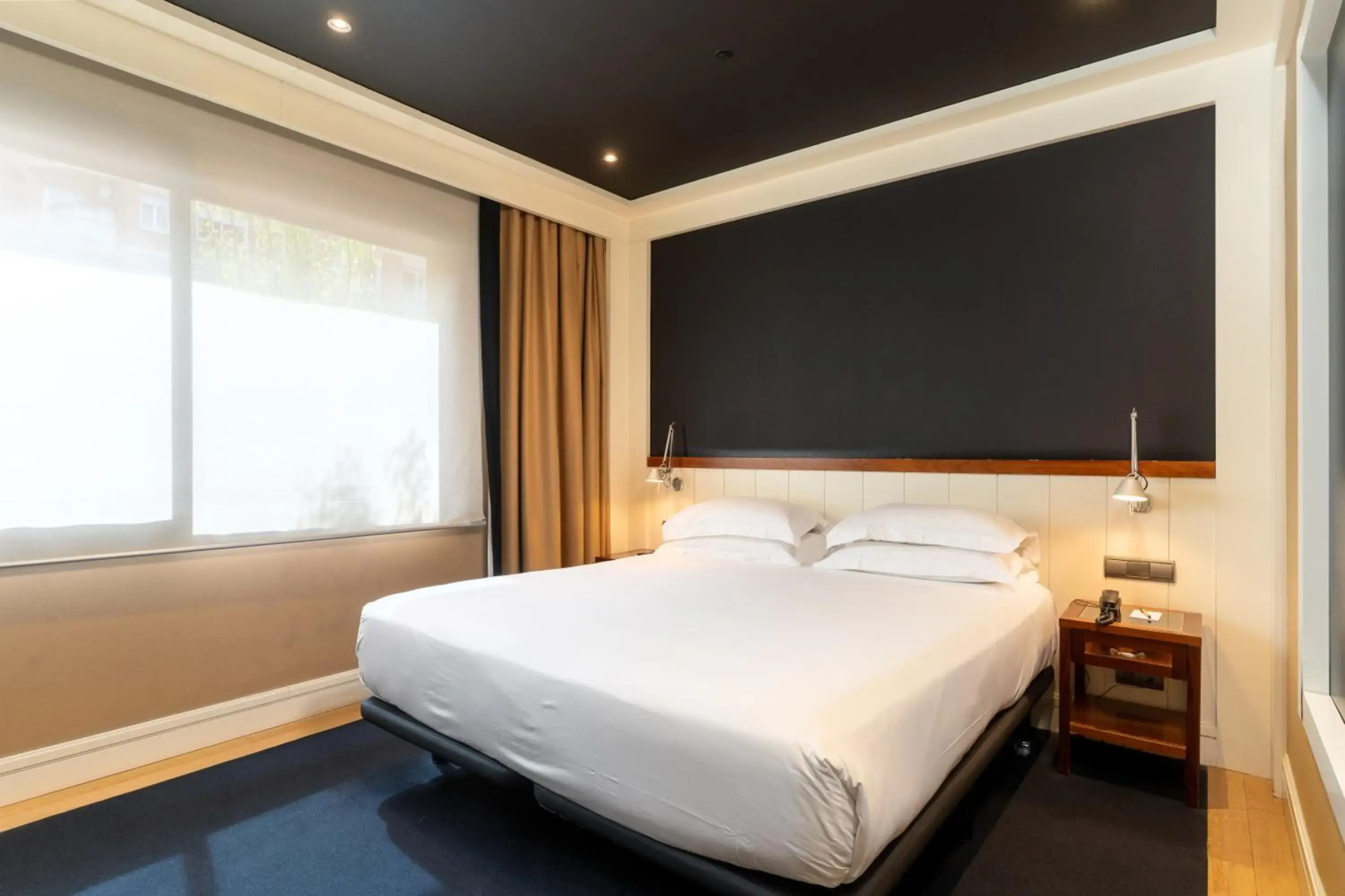 Photo - U232 Hotel