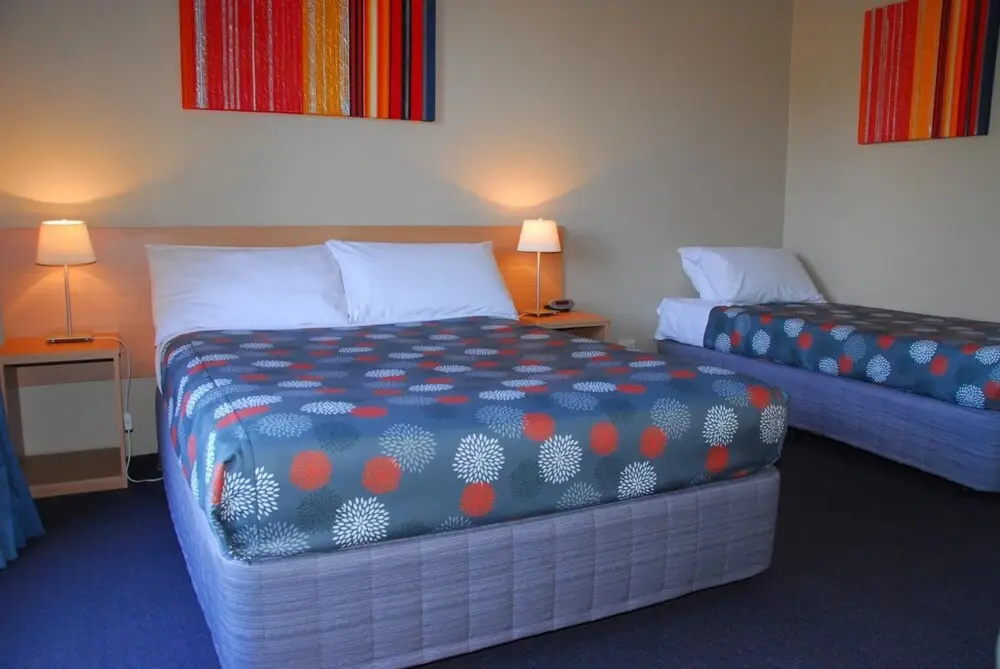 Photo - Southend Hotel