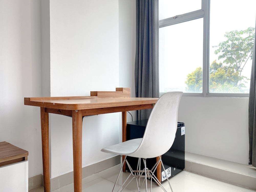 Modern Look And Homey Studio At Enviro Apartment