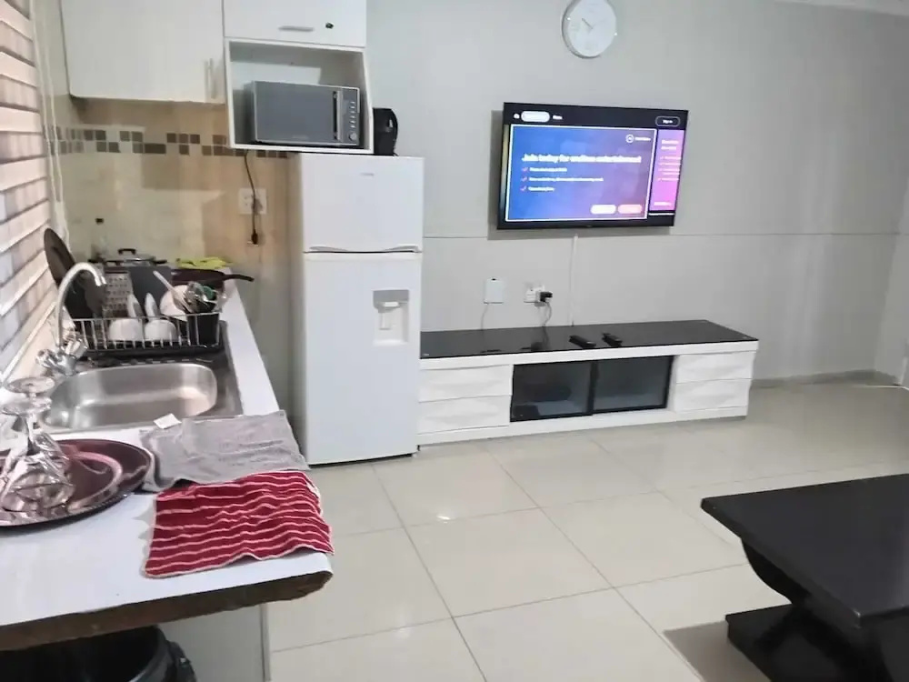 Foto - Gold Crown One Bedroom Self-Catering Apartment With NetFlix & YouTube