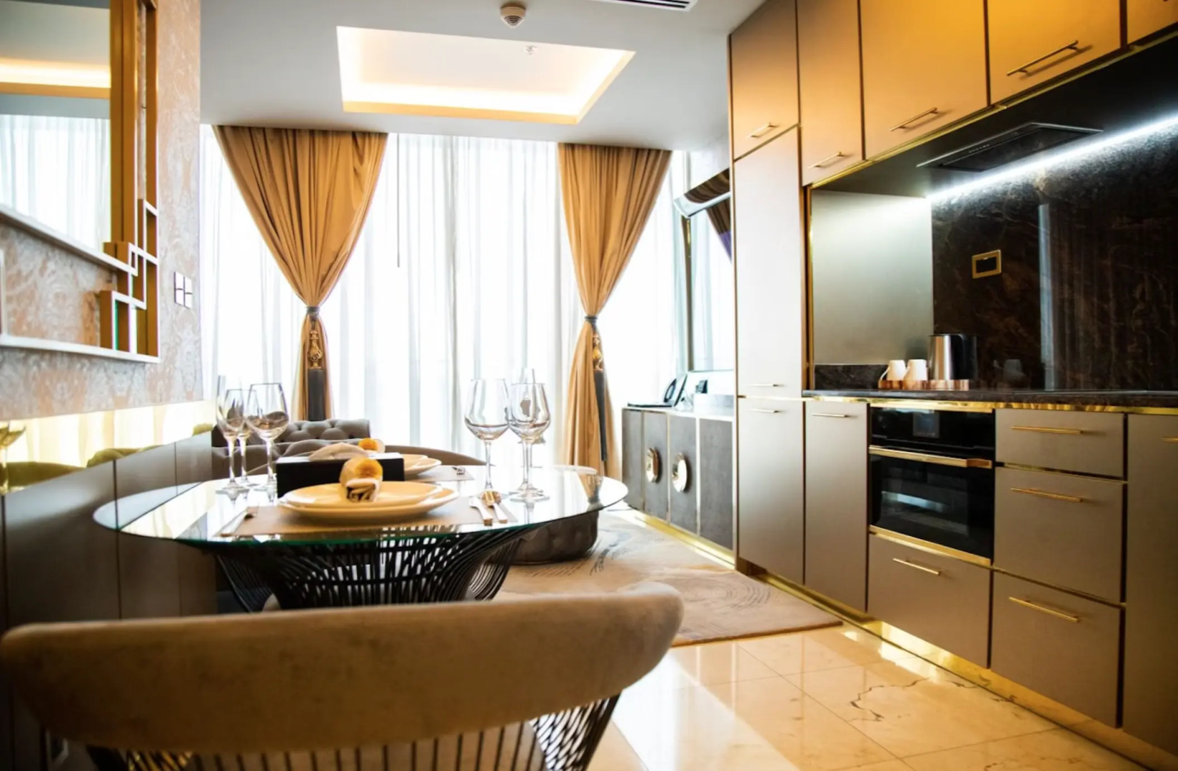 Foto - Number One Oxford Street Hotel & Suites