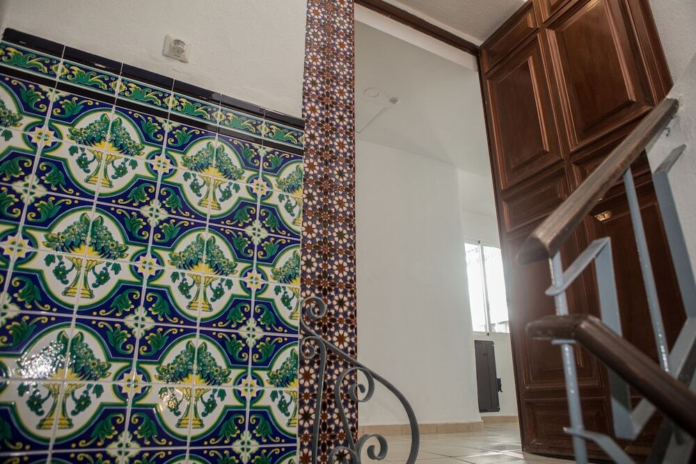 Photo - Vivian's Guest House Auto Check-in