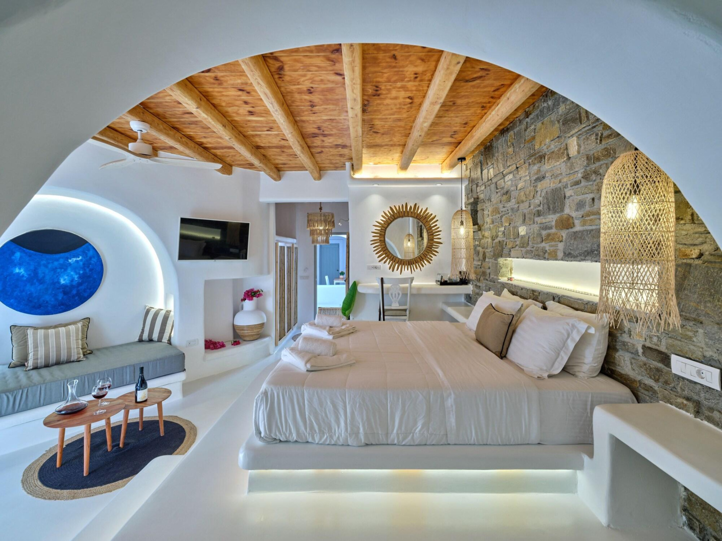 Photo - Zefi Hotel & Suites