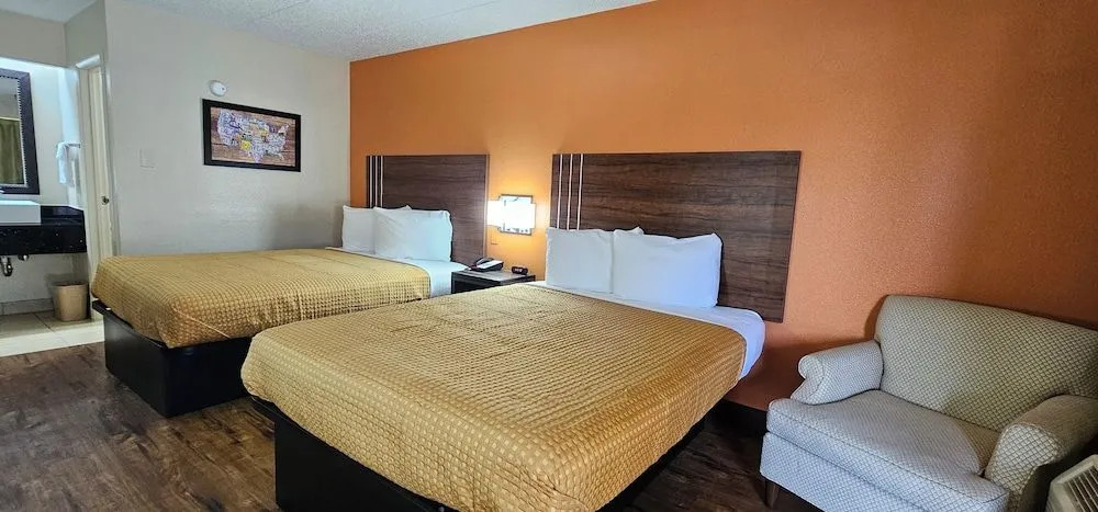 Photo - Econo Lodge Charlotte Airport