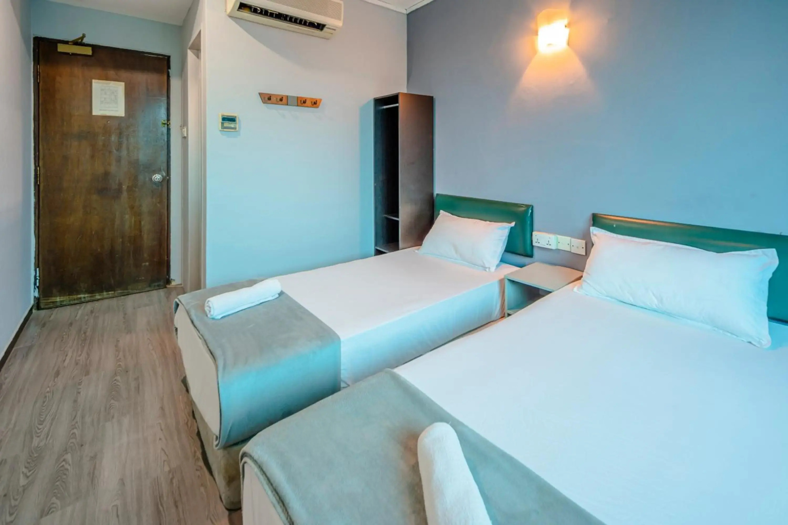 Photo - K Hotel 1515
