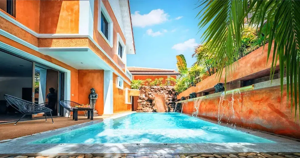 Foto - WOWLAND Luxury Pool Villa Pattaya Walking Street