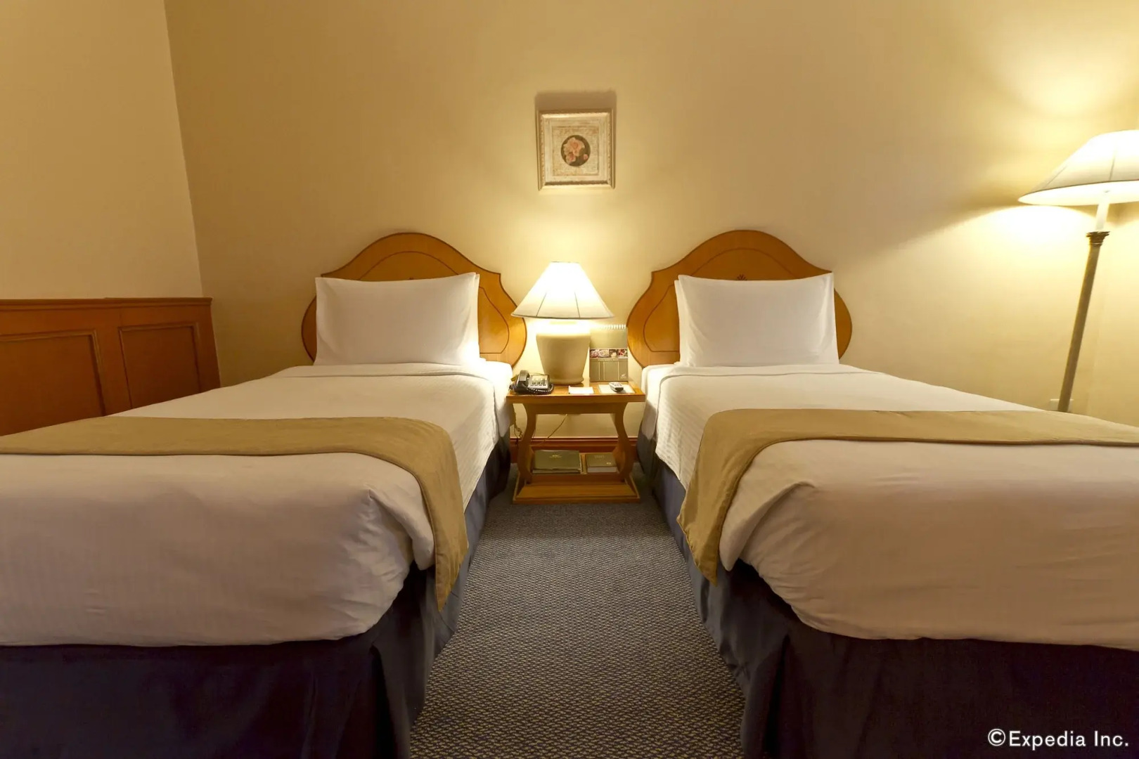 Photo - Waterfront Cebu City Hotel & Casino