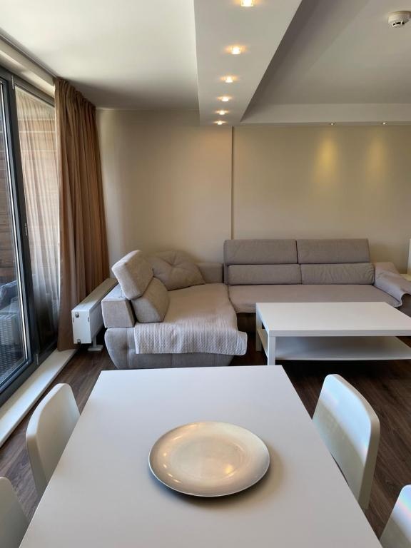Apartamentai Daukanto 10