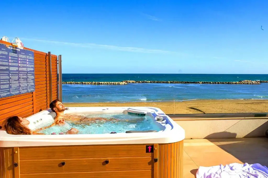 Foto - You & Me Beach Hotel