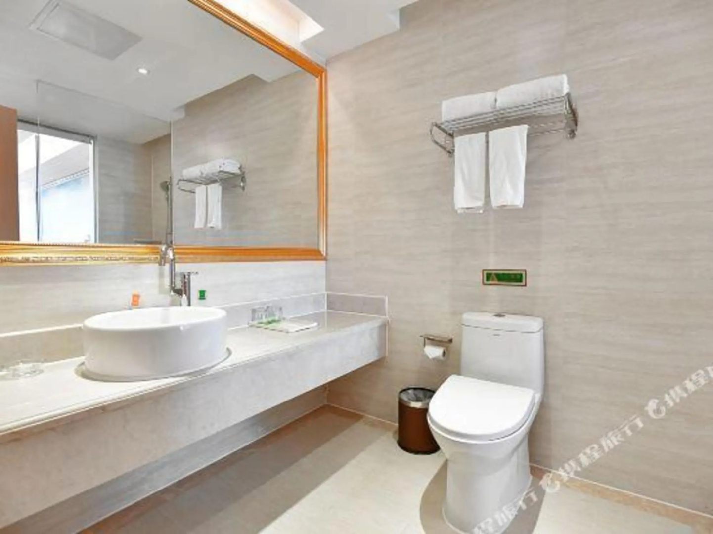 Vienna International Hotel  Yangjiang Hailing Island Dajiao Bay Scenic