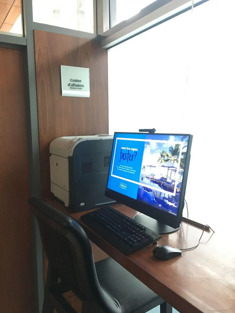 Photo - Embassy Suites by Hilton - Montreal