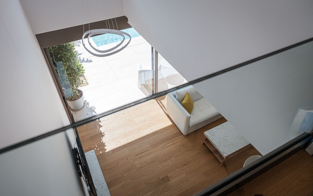 Athenian Riviera Prime Residence