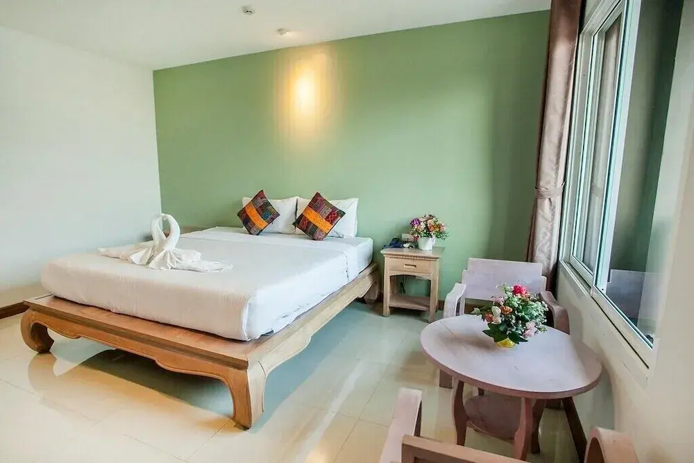 Photo - At Ruam Chok Hotel