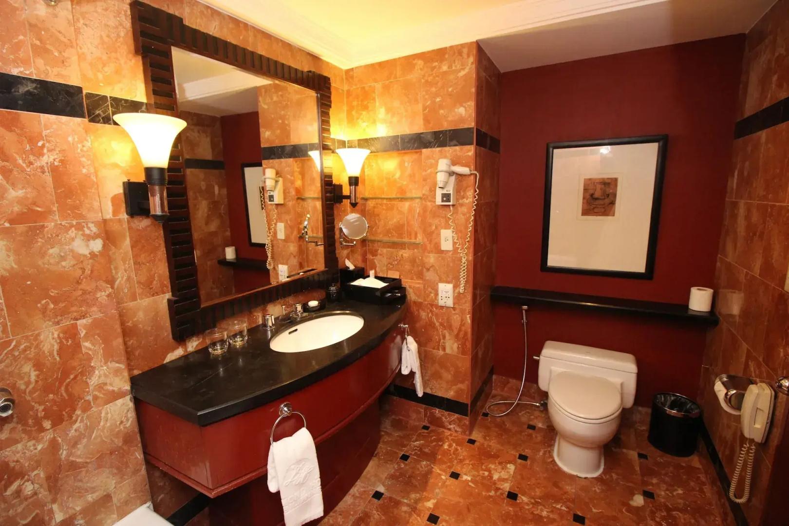 Foto - Diamond Hotel Philippines