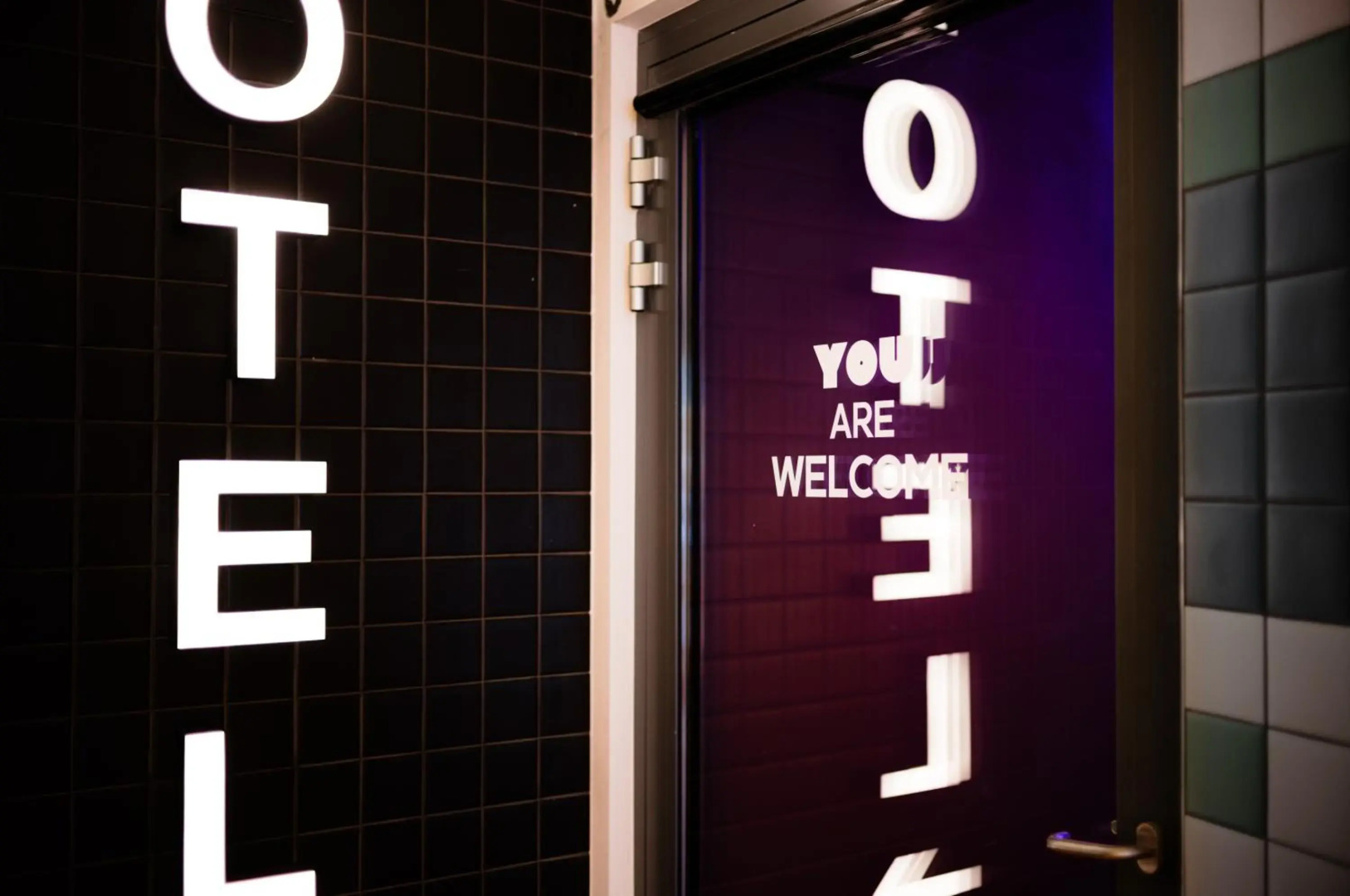 Photo - You Hotel Budapest - Handwritten Collection