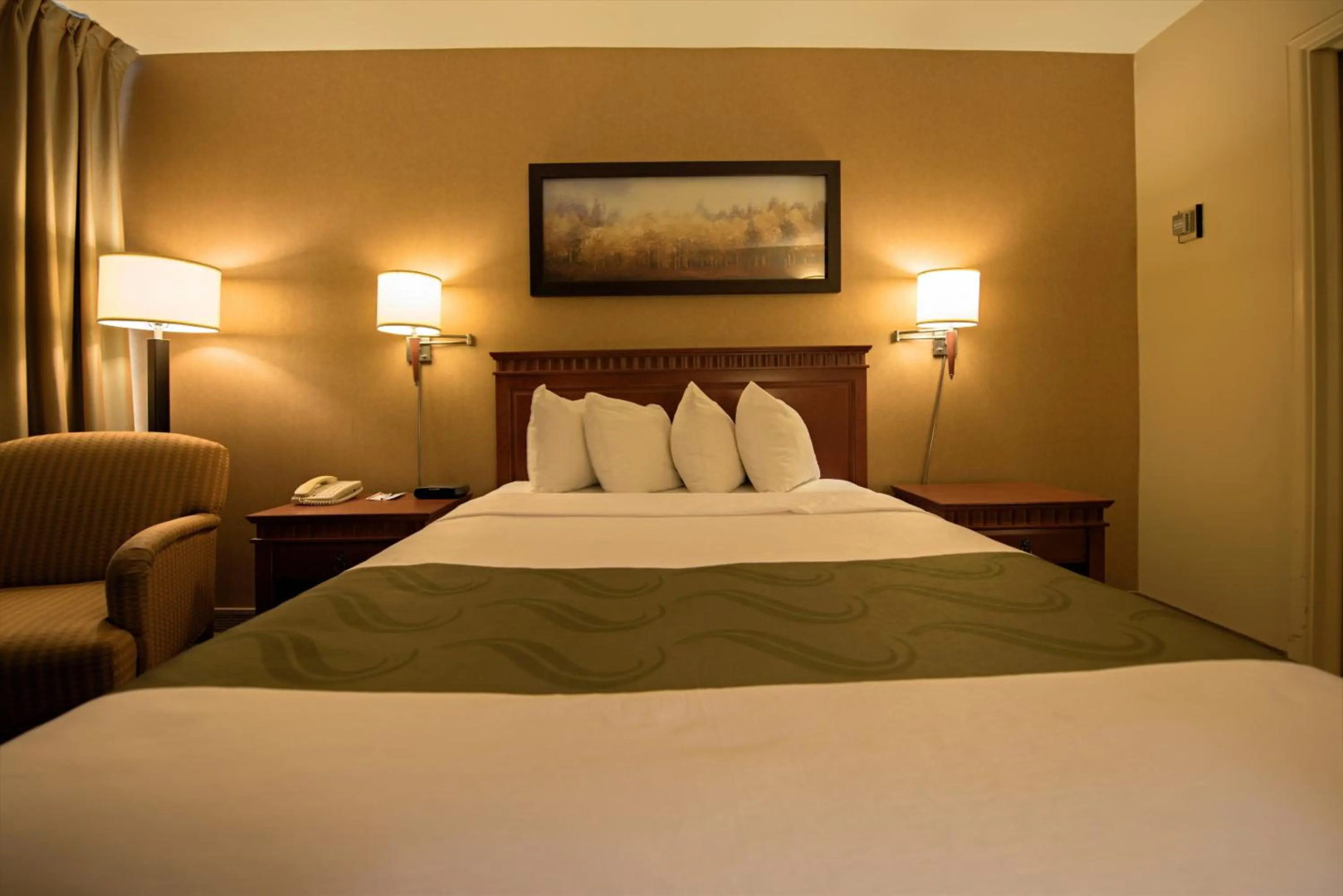 Foto - Quality Inn & Suites P.E. Trudeau Airport