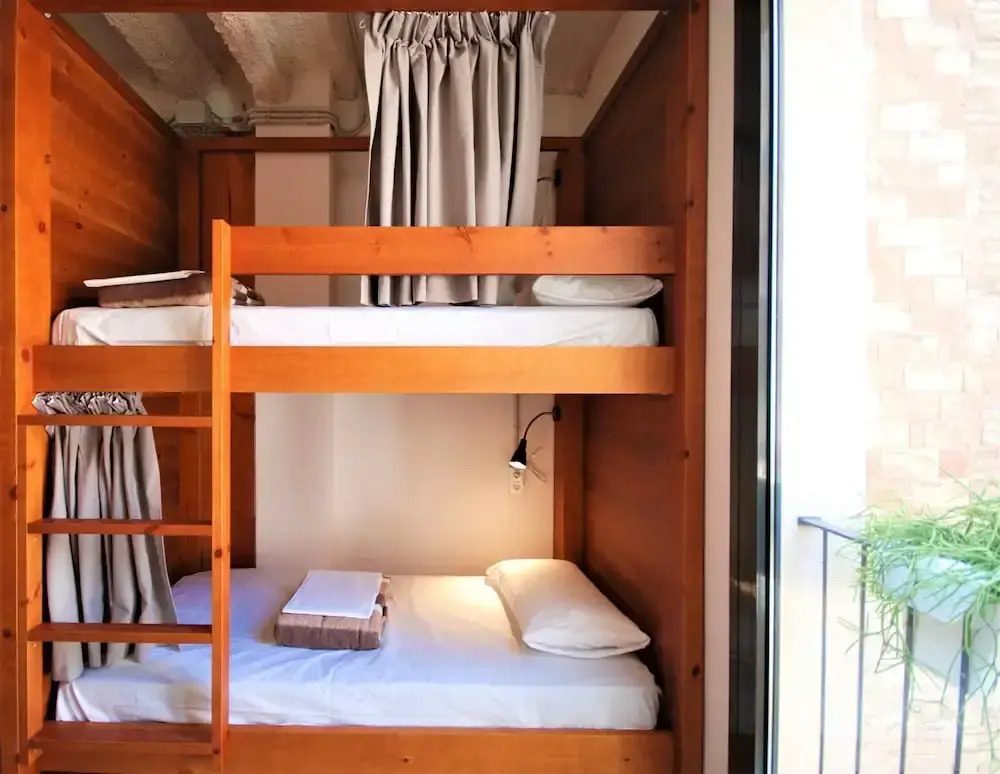 Photo - Ten To Go Hostel