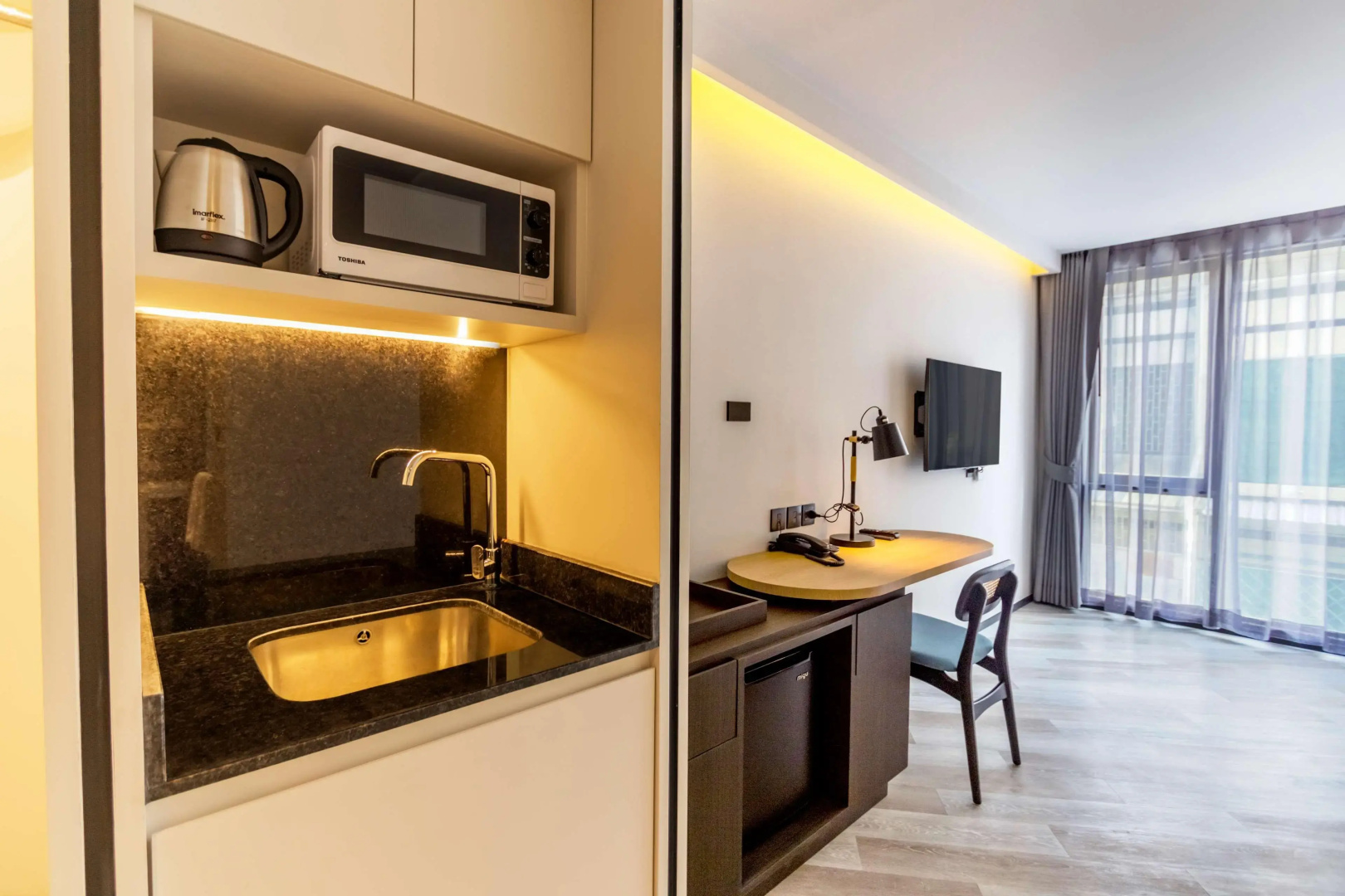 Photo - Seekers Finders Rama IV Hotel, SureStay Collection by BW