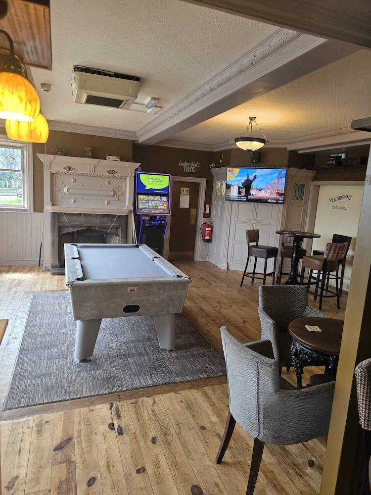 Photo - The Greyhound Hotel