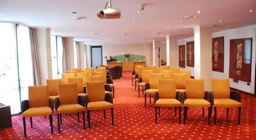 Photo - Ataköy Marina Park Hotel Residence