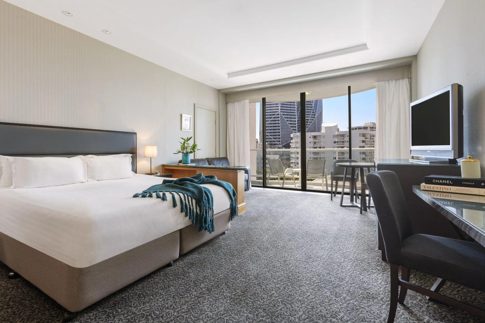 Photo - Oaks Gold Coast Hotel