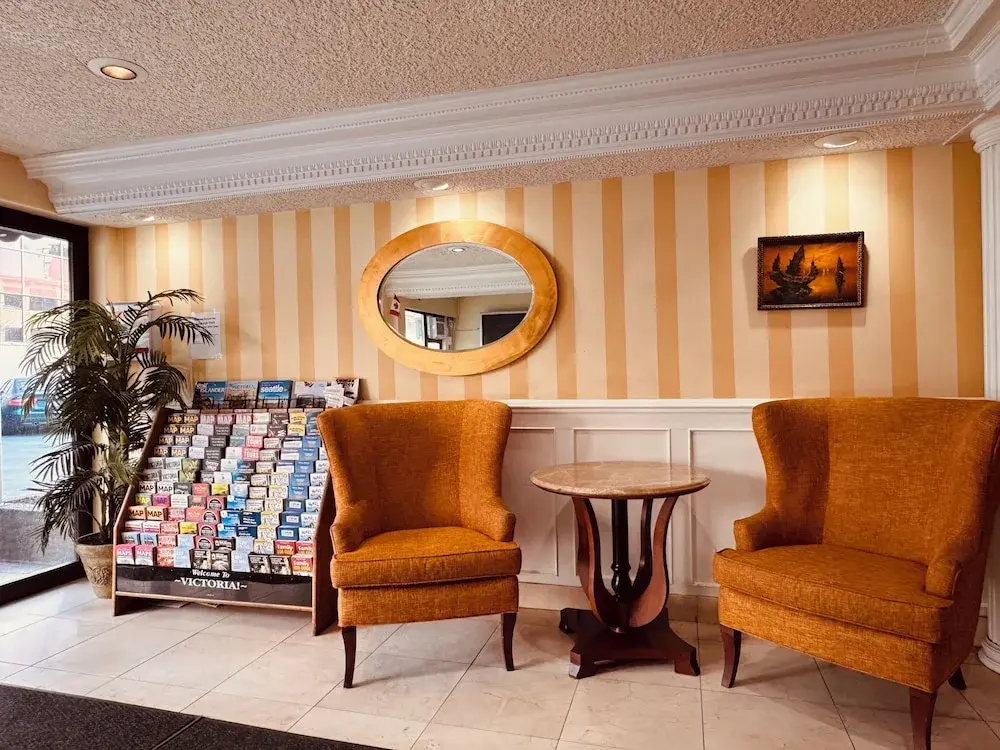 Photo - Island Travel Inn