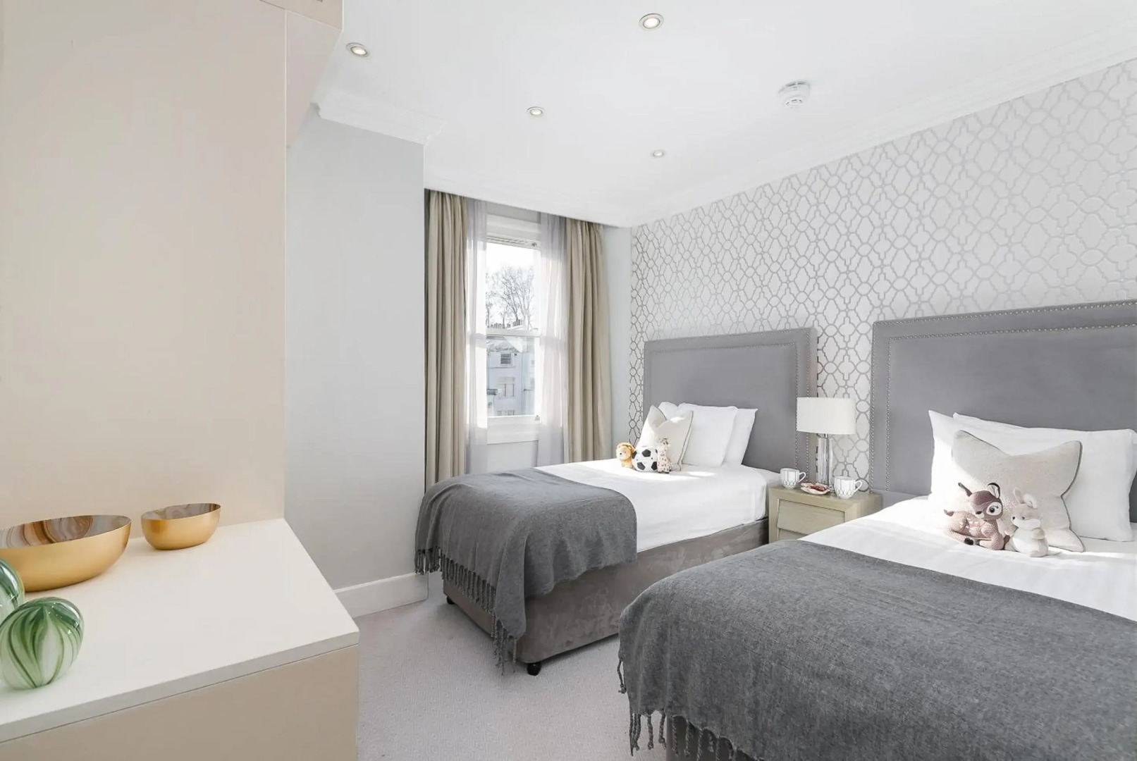 Photo - Chilworth Court