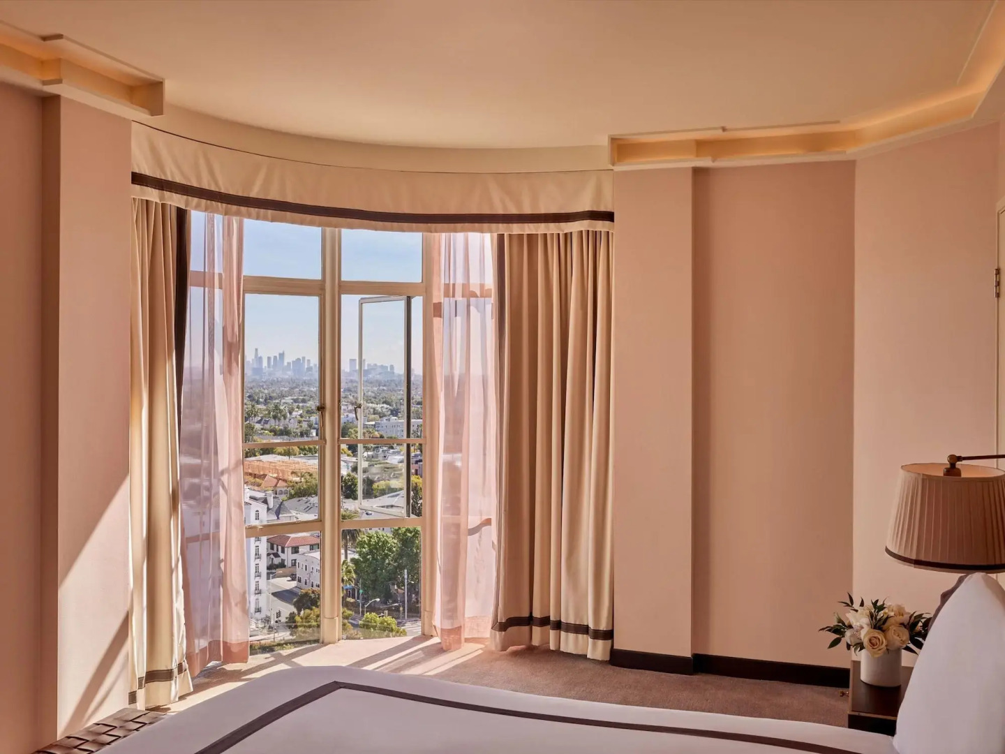 Photo - Sunset Tower Hotel